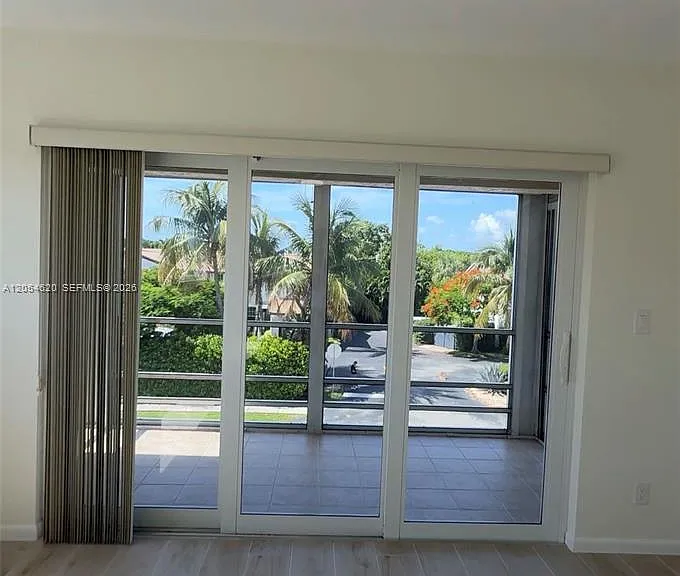331 SW 8th St #3F — Photo 23