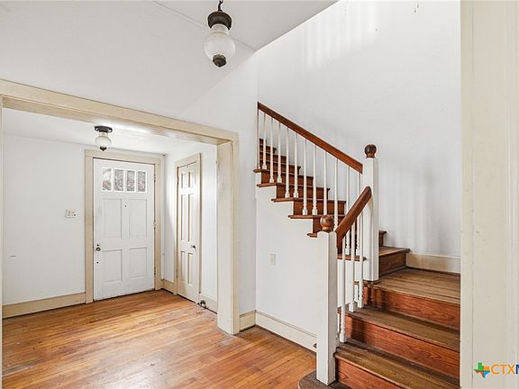 5th image of 1208 N Moody St