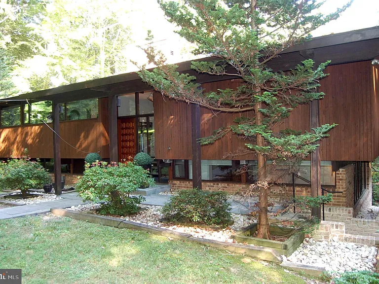 9728 Swift Creek Ct — Photo 1