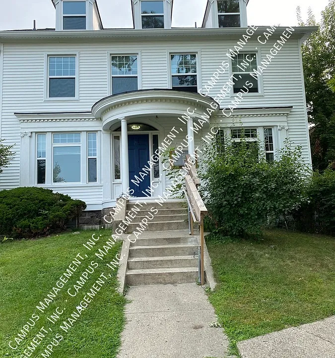905 Oakland Ave #1