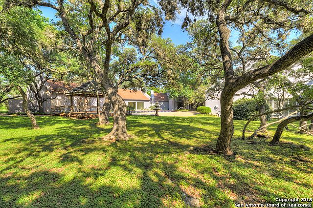 1st image of 400 Cliffside Dr