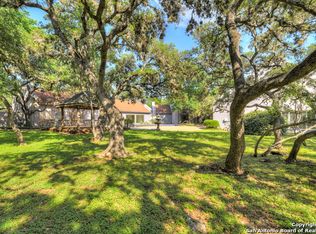 400 Cliffside Dr, Shavano Park, TX 78231