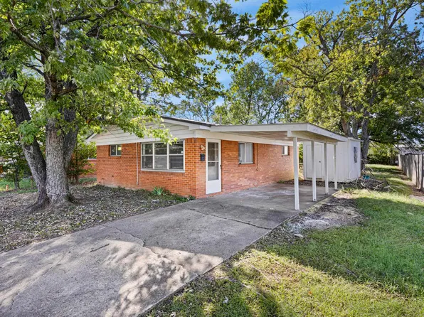 1612 S Boston Pl, Russellville, AR 72801