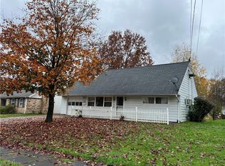 190 Oak Knoll St, Niles, OH