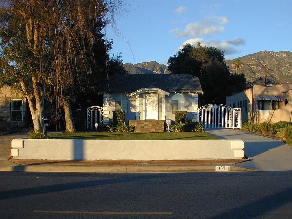 1st image of 135 Ventura St