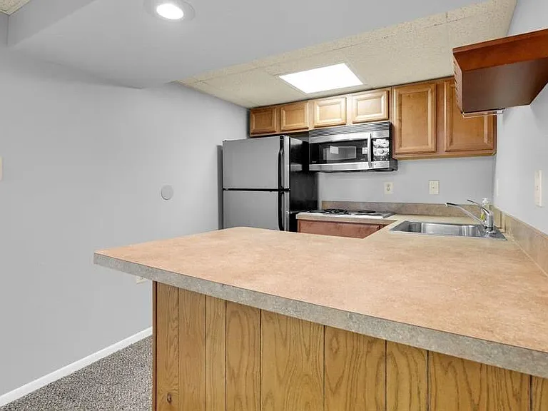 1921 Vine Way Dr #35 — Photo 23