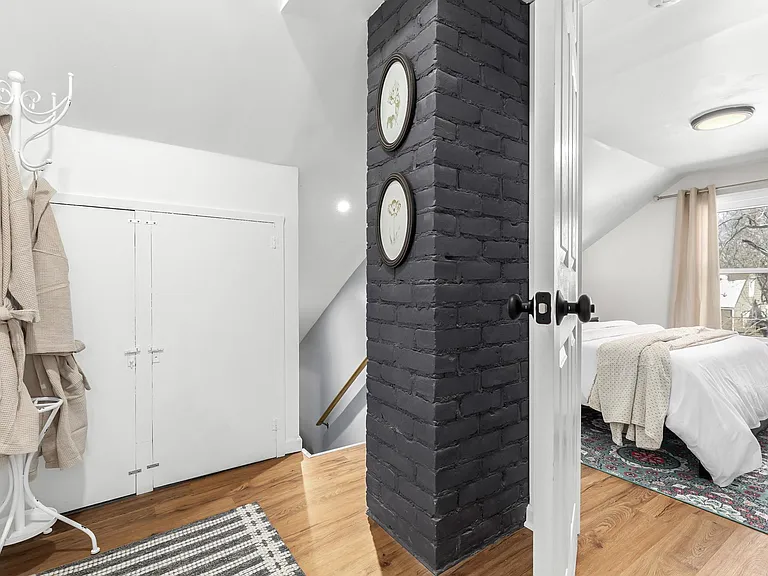 419 S Kenwood Ave — Photo 37