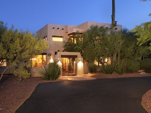 2nd image of 2725 W Coyote Moonrise Dr