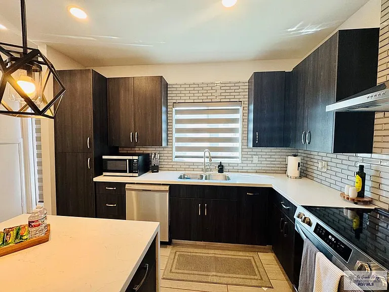 2011 Diamond Dr #A — Photo 4