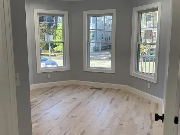 30 Cameron Ave #30, Cambridge, MA 02140