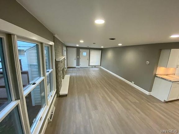 5th image of 546 Wendel Ave