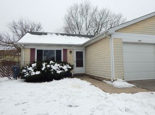 3297 Rumford Ct, Aurora, IL 60504