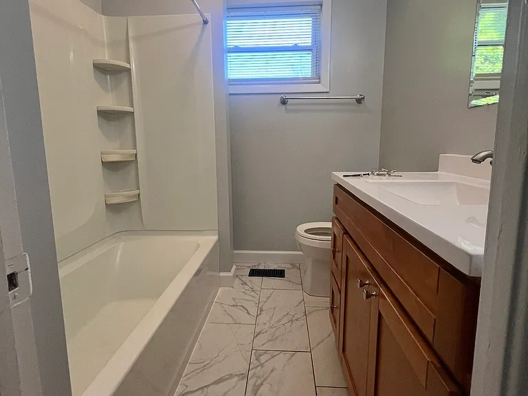 111 Bagley Ave — Photo 10