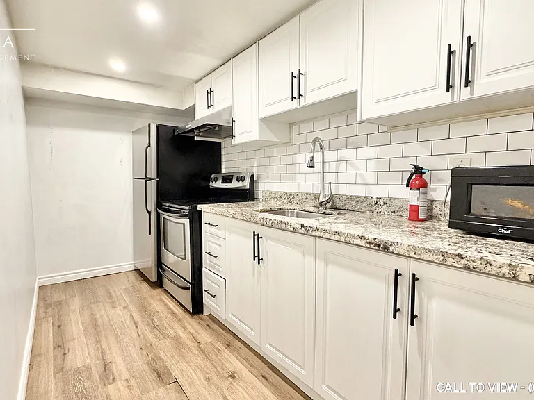 58 Billingsley Cres #2 — Photo 2