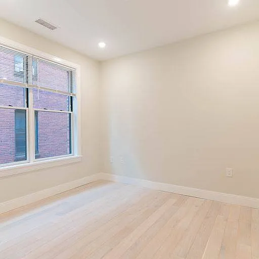 197 Green St #202 — Photo 6