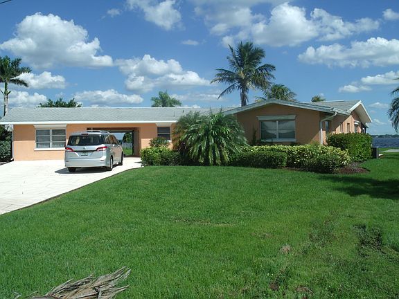 2nd image of 349 E North Shore Dr