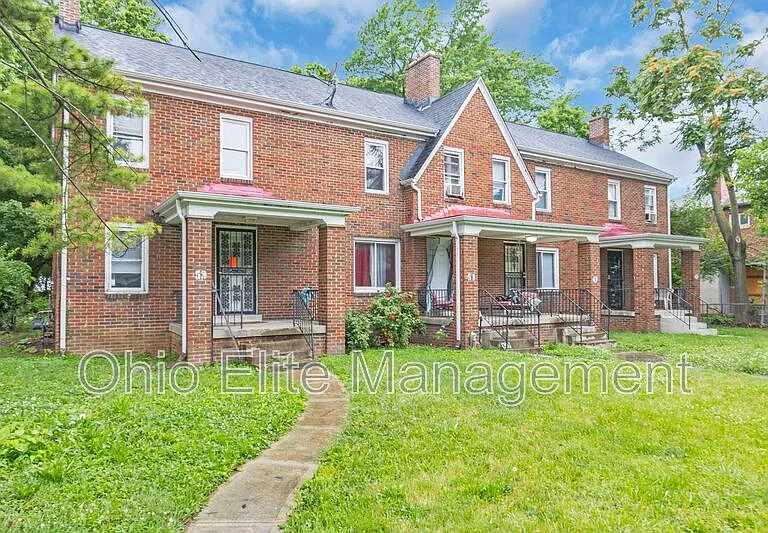 49 S Burgess Ave — Photo 2