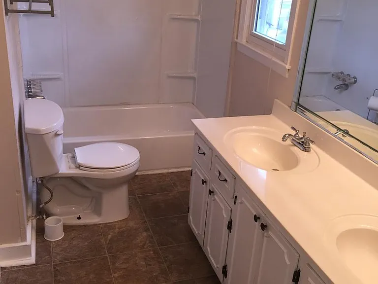 2312 Cadden Rd — Photo 8