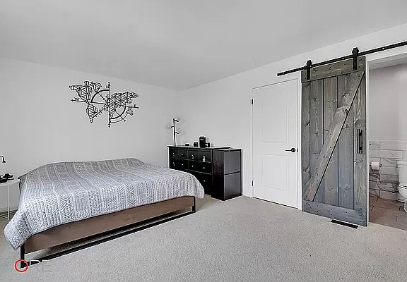 5th image of 102 Neptune Ln #102