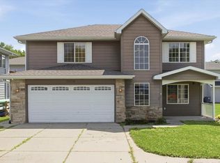 5009 Navajo St, Council Bluffs, IA 51501