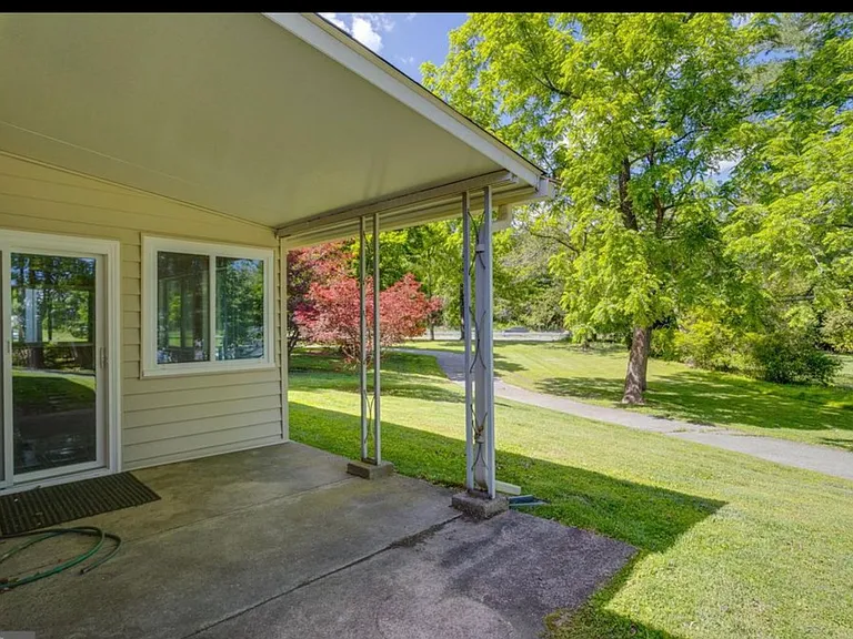 3401 Dogwood Dr — Photo 11