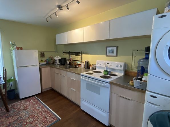 36 Vesper St APT 3