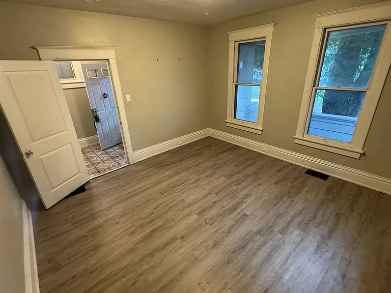 315 W Nebraska Ave — Photo 9