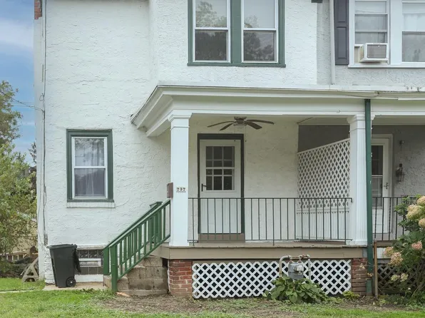 737 Humphreys Rd, Ardmore, PA 19003