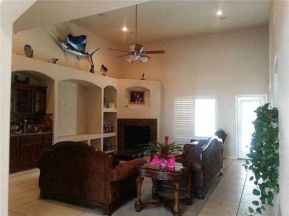 4th image of 3645 Tierra Lisboa Ln