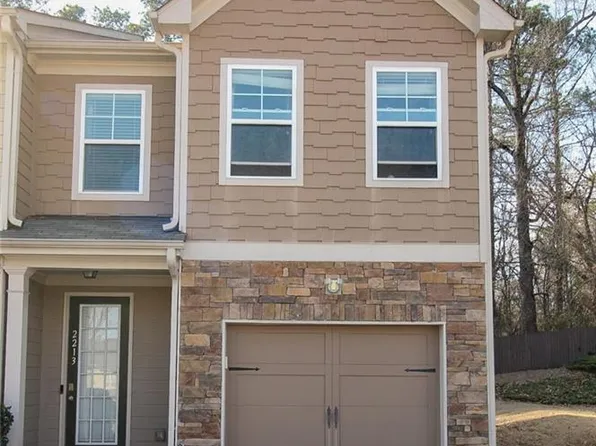 2213 Triple Crown Ln, Lithonia, GA 30058