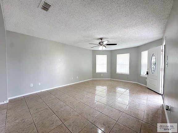5th image of 2713 Naples St