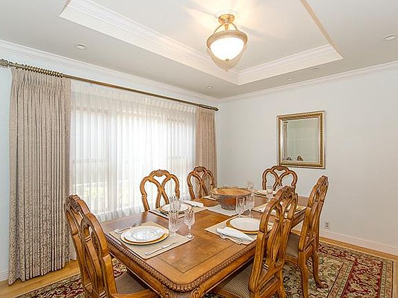 5th image of 455 W 25th Ave
