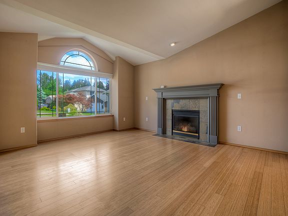 2nd image of 15315 88th Avenue Ct E