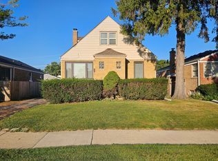 2436 Spruce St, River Grove, IL 60171