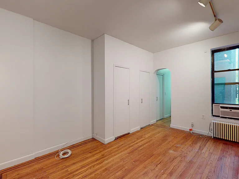 1502 1st Ave #3B — Photo 4