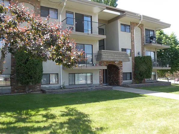 423 Arrowstone Dr, Kamloops, BC V2C 1P9
