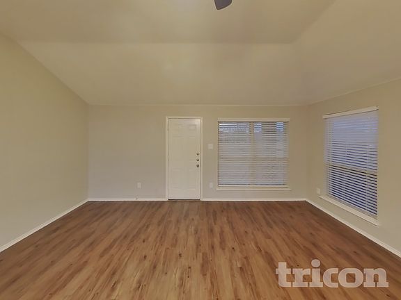 2nd image of 1320 Waco Turner