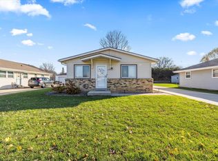 6702 N 91st St, Milwaukee, WI 53224