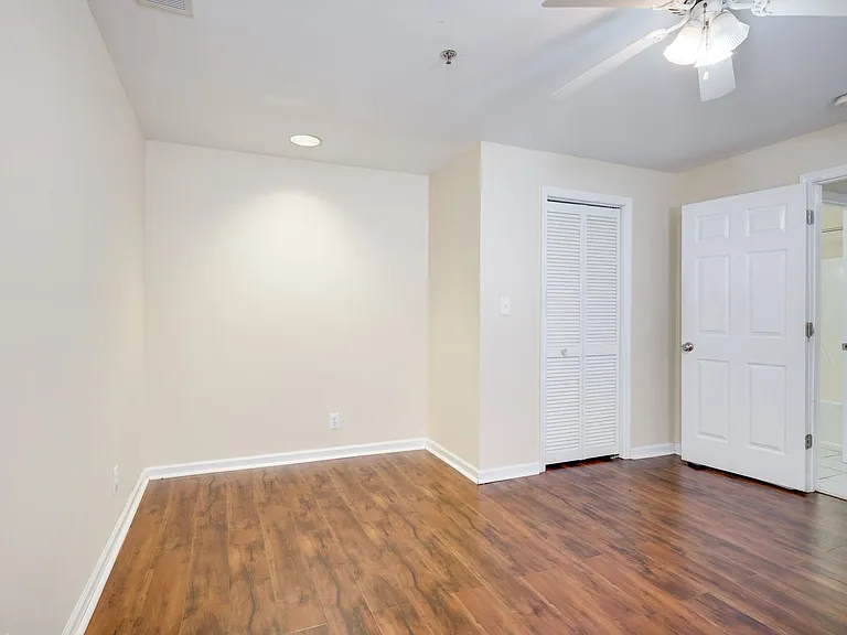 714 Broad St #B — Photo 20