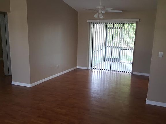 4th image of 1306 NE Van Loon Ln