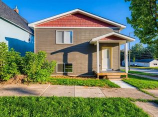 877 Wilson Ave, Saint Paul, MN 55106