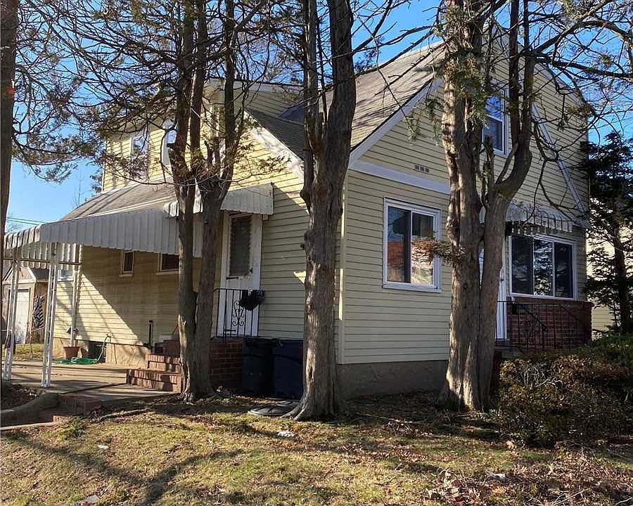 2nd image of 7958 266th St