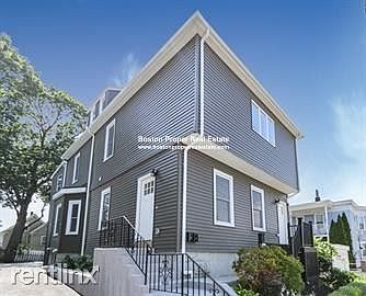 47 Metropolitan Boston - Roslindale Building Photo 2