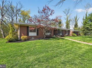 35 Oriole Way, Moorestown, NJ 08057