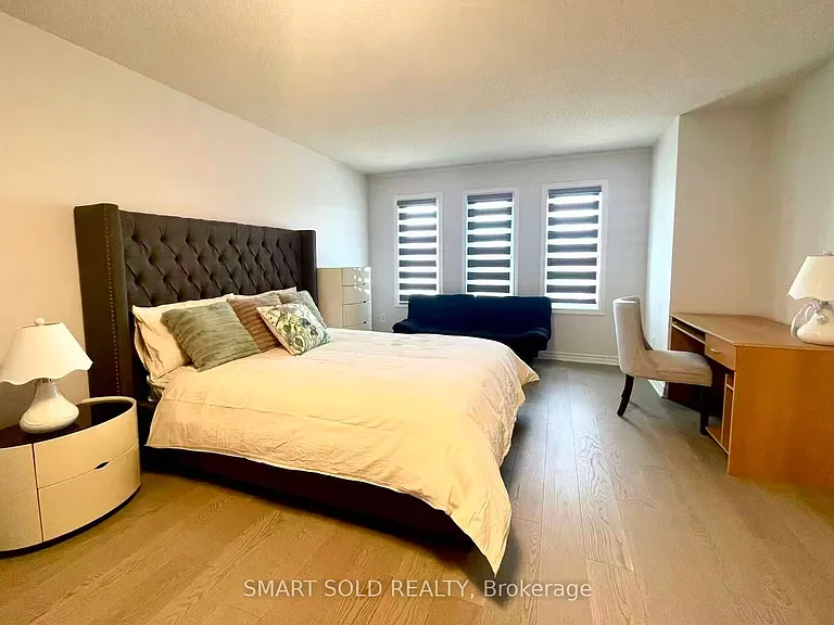 36 Caldbeck Ave #UPPER — Photo 3