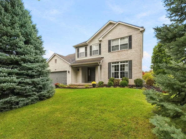 304 Edgewood Dr, Minooka, IL 60447