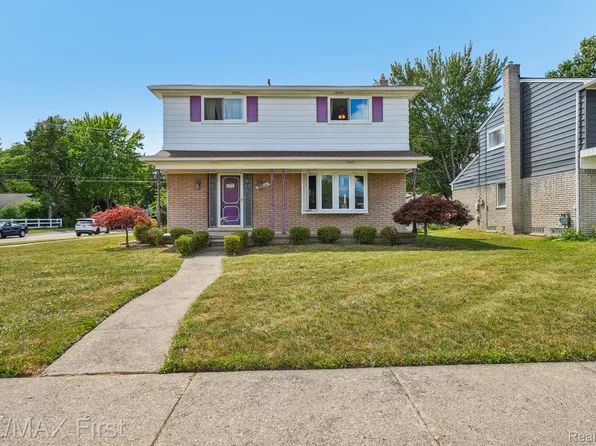 27309 Pierce St, Southfield, MI 48076