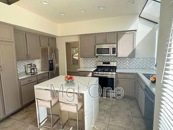 3rd image of 10342 Crossing Green Cir
