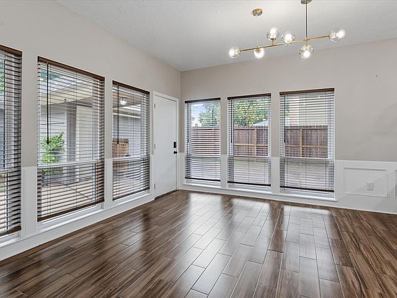 5th image of 12015 Fawnview Dr