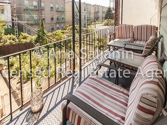 2nd image of 3221 43rd St #2